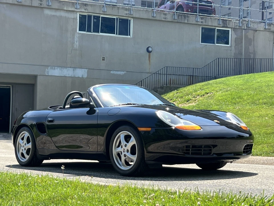 1998 Porsche 986 Boxster - Image 19 of 31