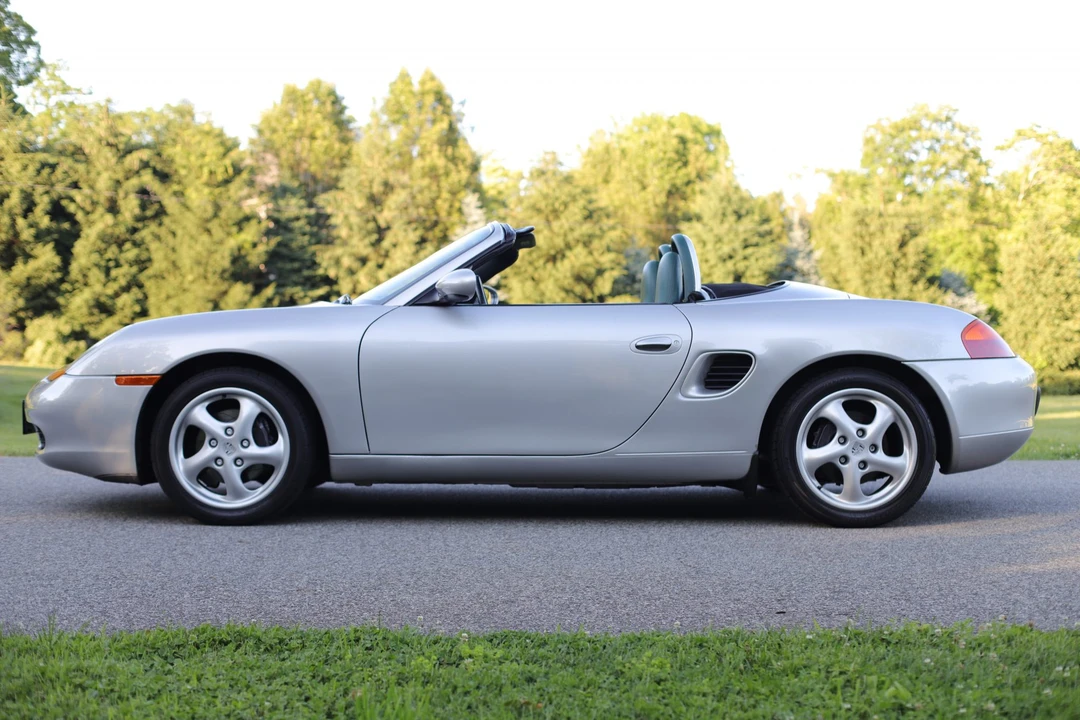 1998 Porsche 986 Boxster - Image 24 of 31