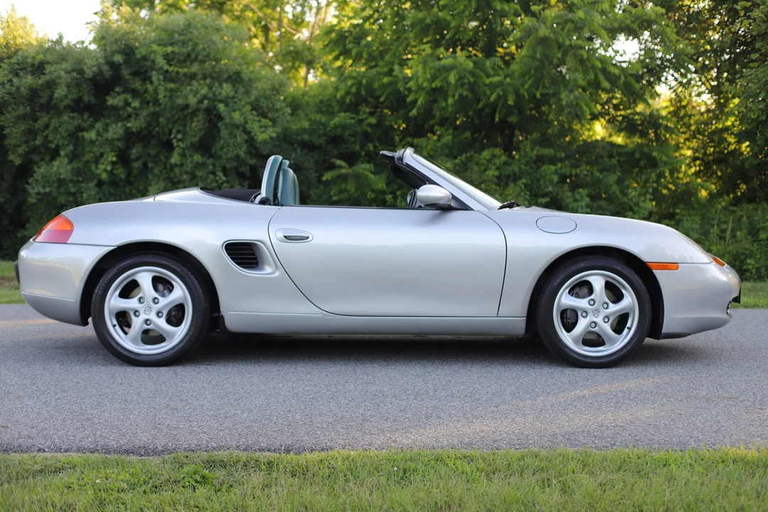 1998 Porsche 986 Boxster - Image 12 of 31