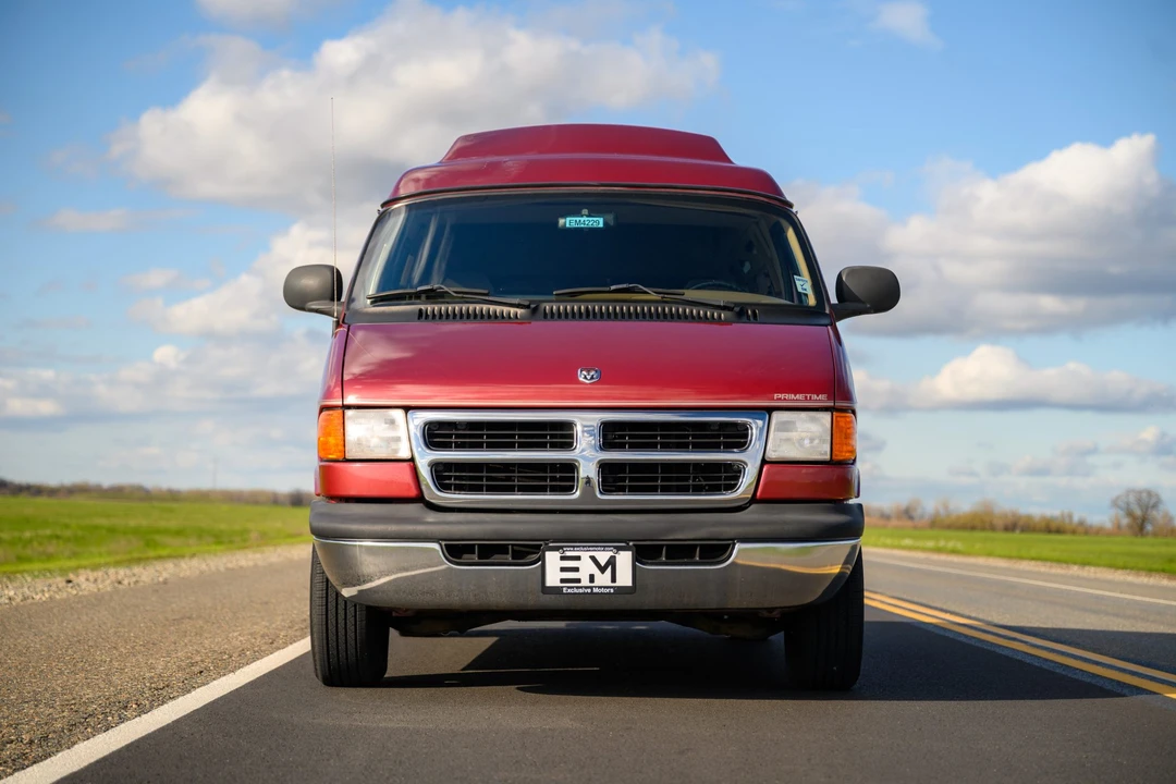 1999 Dodge Ram Van - Image 5 of 31