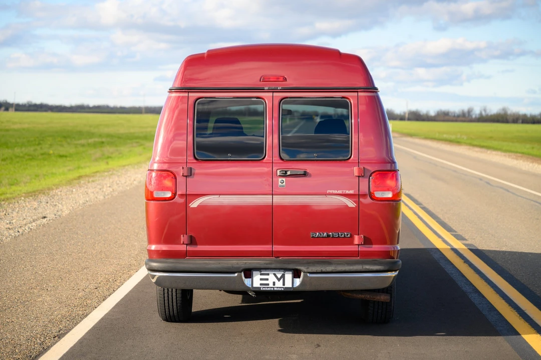 1999 Dodge Ram Van - Image 15 of 31