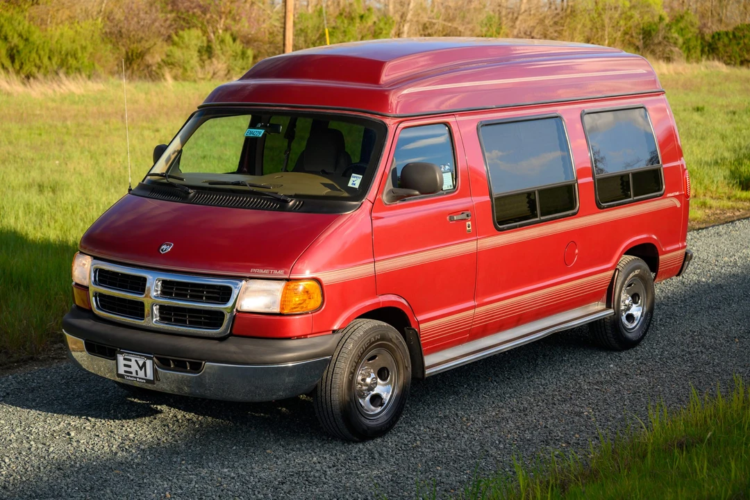 1999 Dodge Ram Van - Image 24 of 31