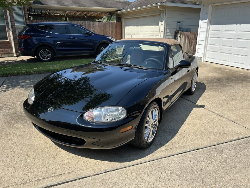 1999 Mazda NB MX-5 Miata - Image 2 of 31