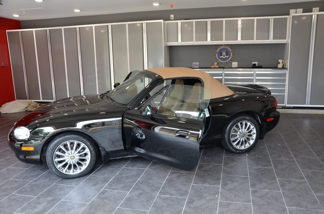 1999 Mazda NB MX-5 Miata - Image 17 of 31