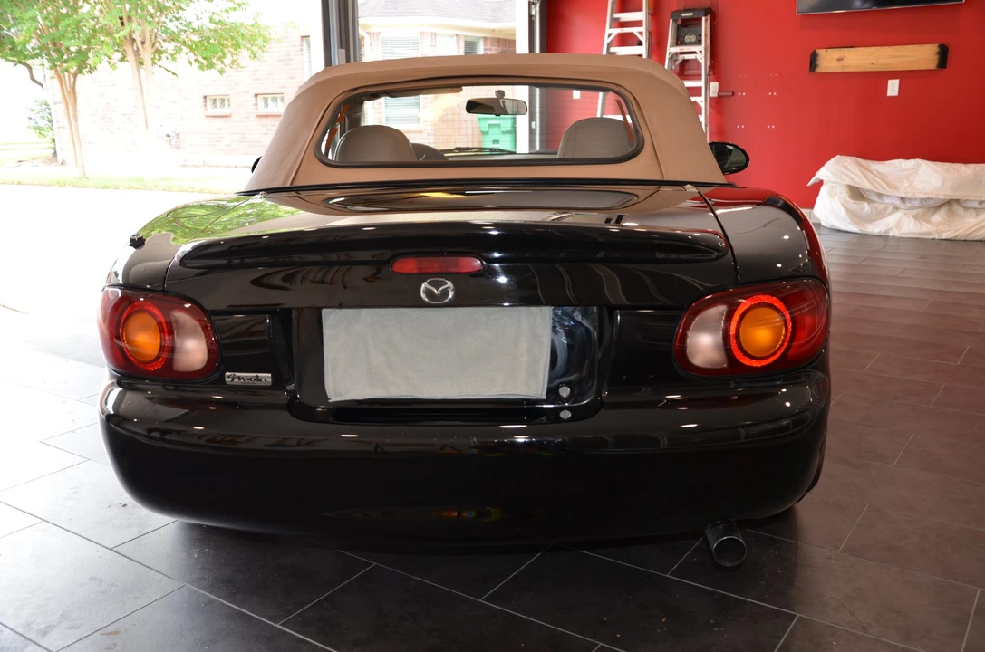 1999 Mazda NB MX-5 Miata - Image 14 of 31