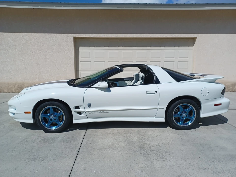 1999 Pontiac Firebird Trans Am 4th Gen - Image 11 of 31