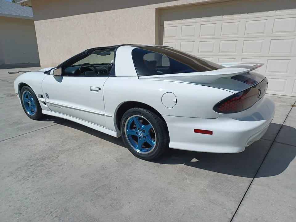 1999 Pontiac Firebird Trans Am 4th Gen - Image 17 of 31