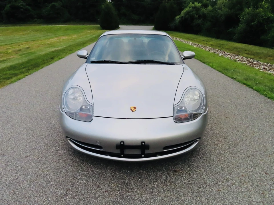 1999 Porsche 996 Carrera - Image 10 of 31
