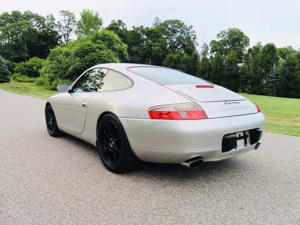 1999 Porsche 996 Carrera - Image 28 of 31