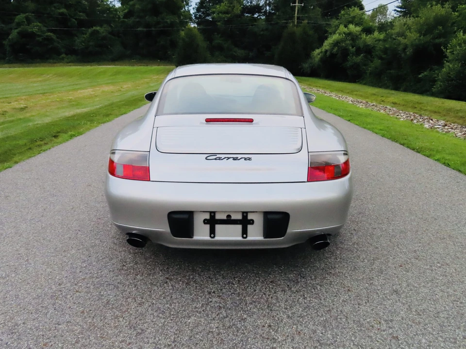 1999 Porsche 996 Carrera - Image 23 of 31