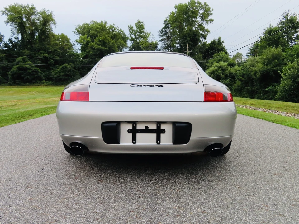 1999 Porsche 996 Carrera - Image 22 of 31