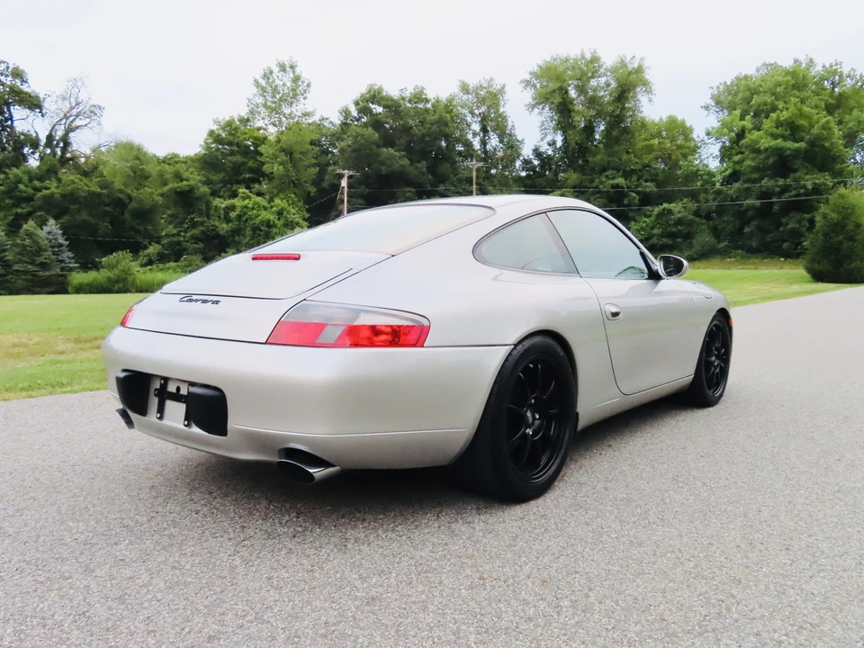 1999 Porsche 996 Carrera - Image 16 of 31