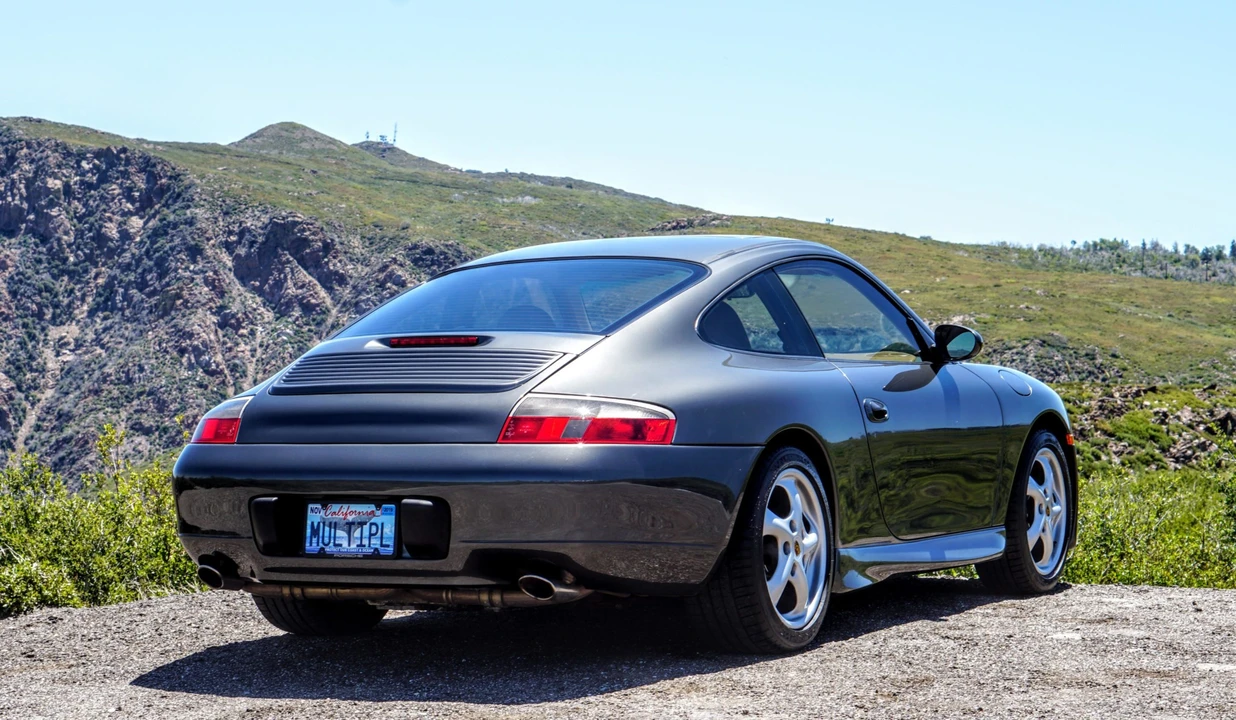 1999 Porsche 996 Carrera - Image 13 of 31