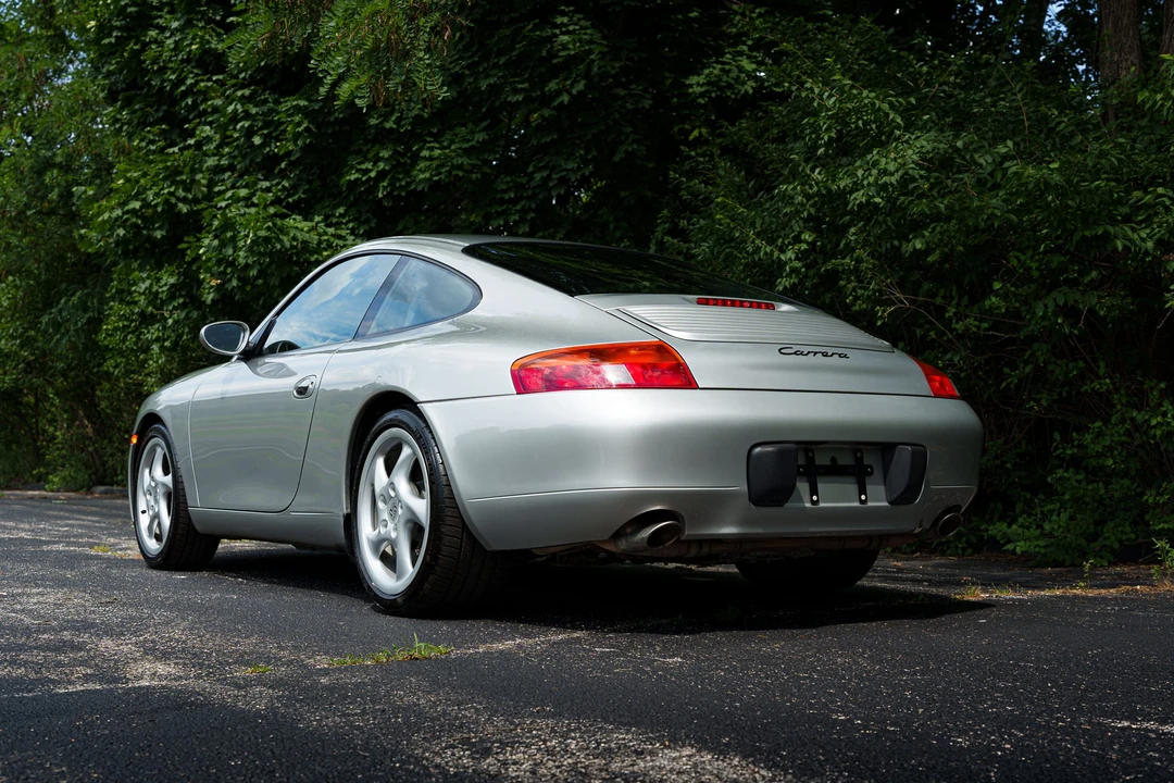 1999 Porsche 996 Carrera - Image 26 of 31