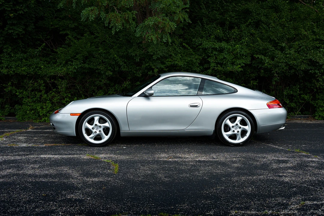 1999 Porsche 996 Carrera - Image 30 of 31