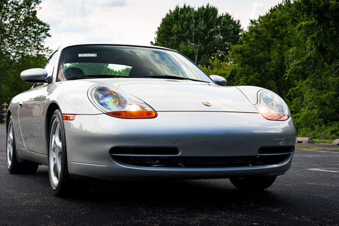 1999 Porsche 996 Carrera - Image 14 of 31