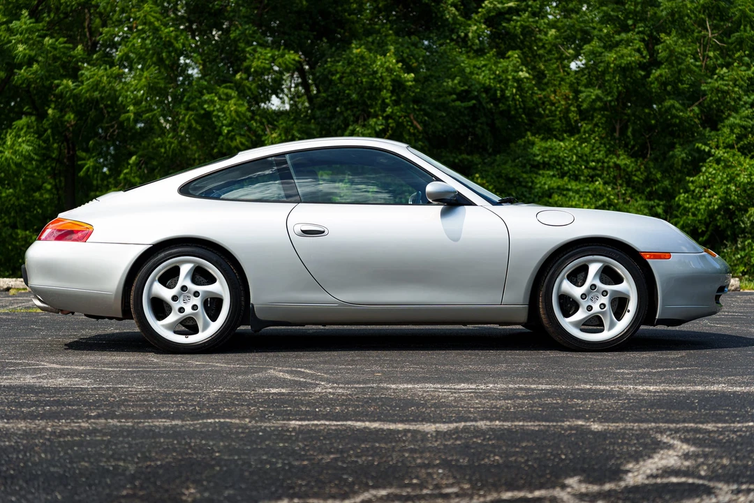 1999 Porsche 996 Carrera - Image 20 of 31