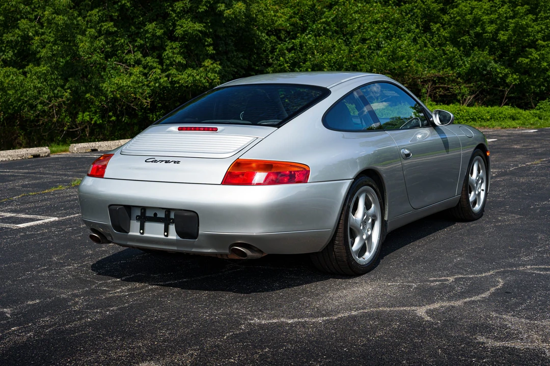 1999 Porsche 996 Carrera - Image 22 of 31
