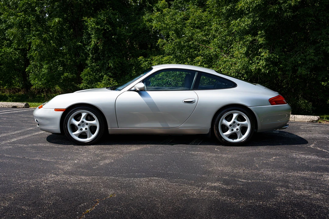 1999 Porsche 996 Carrera - Image 29 of 31