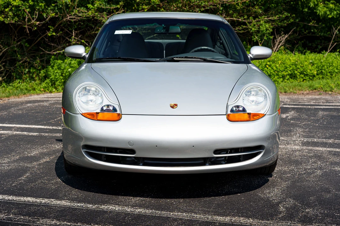1999 Porsche 996 Carrera - Image 12 of 31