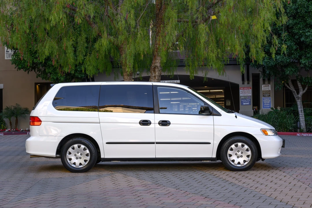 2000 Honda Odyssey - Image 21 of 31
