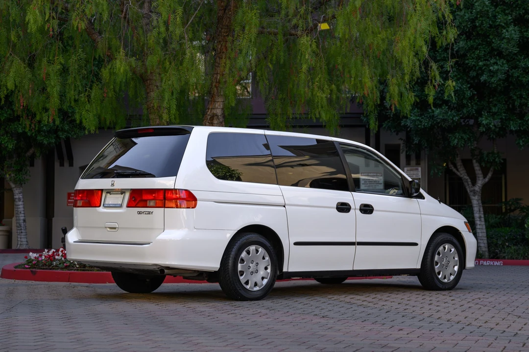 2000 Honda Odyssey - Image 19 of 31