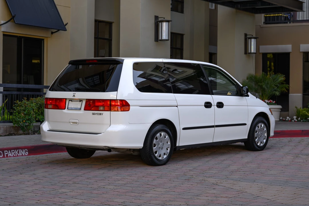 2000 Honda Odyssey - Image 16 of 31