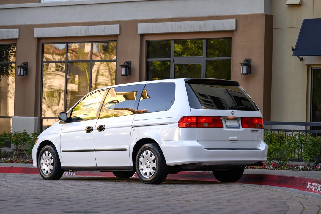 2000 Honda Odyssey - Image 12 of 31