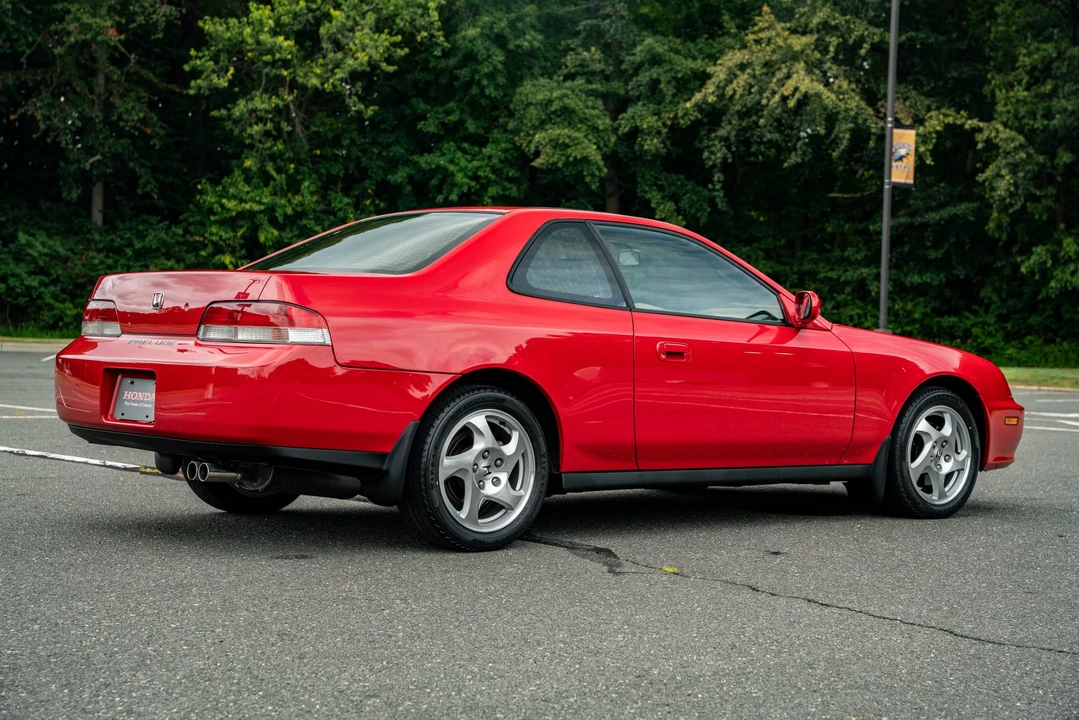 2000 Honda Prelude 5th Gen - Image 14 of 31