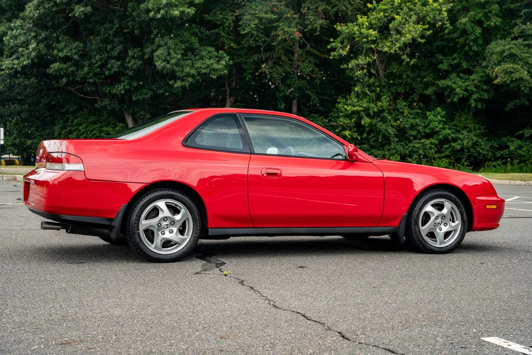 2000 Honda Prelude 5th Gen - Image 13 of 31