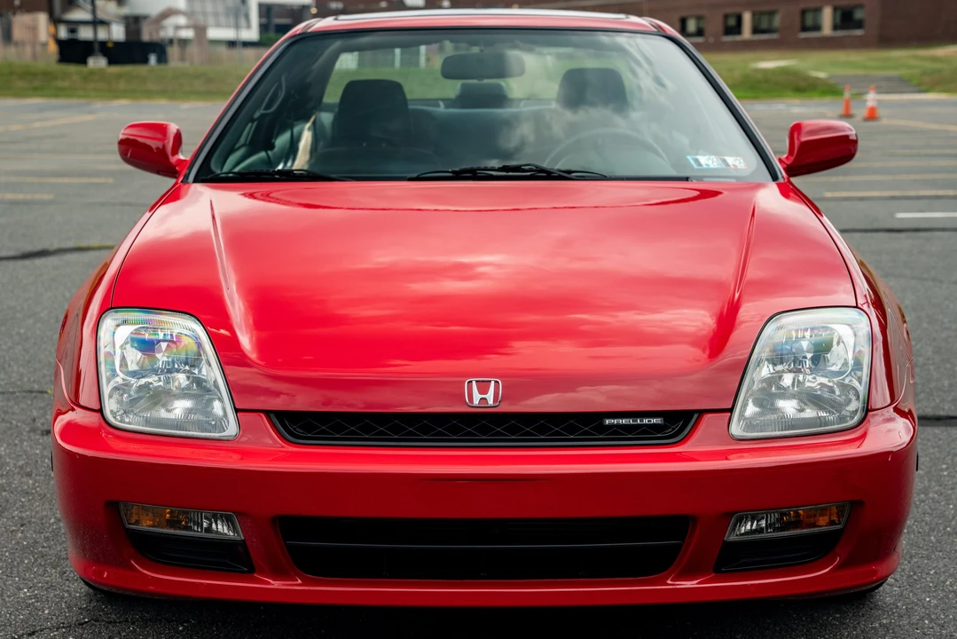 2000 Honda Prelude 5th Gen - Image 7 of 31