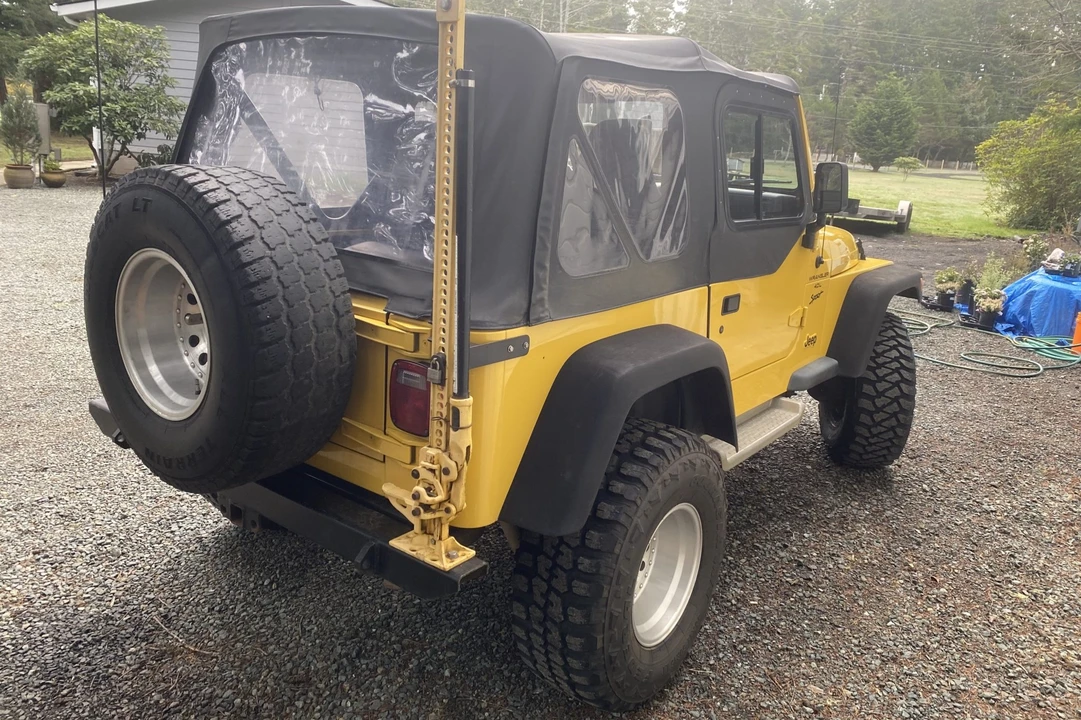 2000 Jeep TJ Wrangler - Image 12 of 31