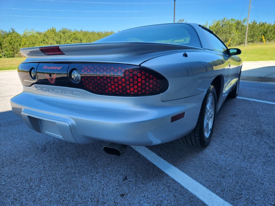 2000 Pontiac Firebird 4th Gen - Image 14 of 31