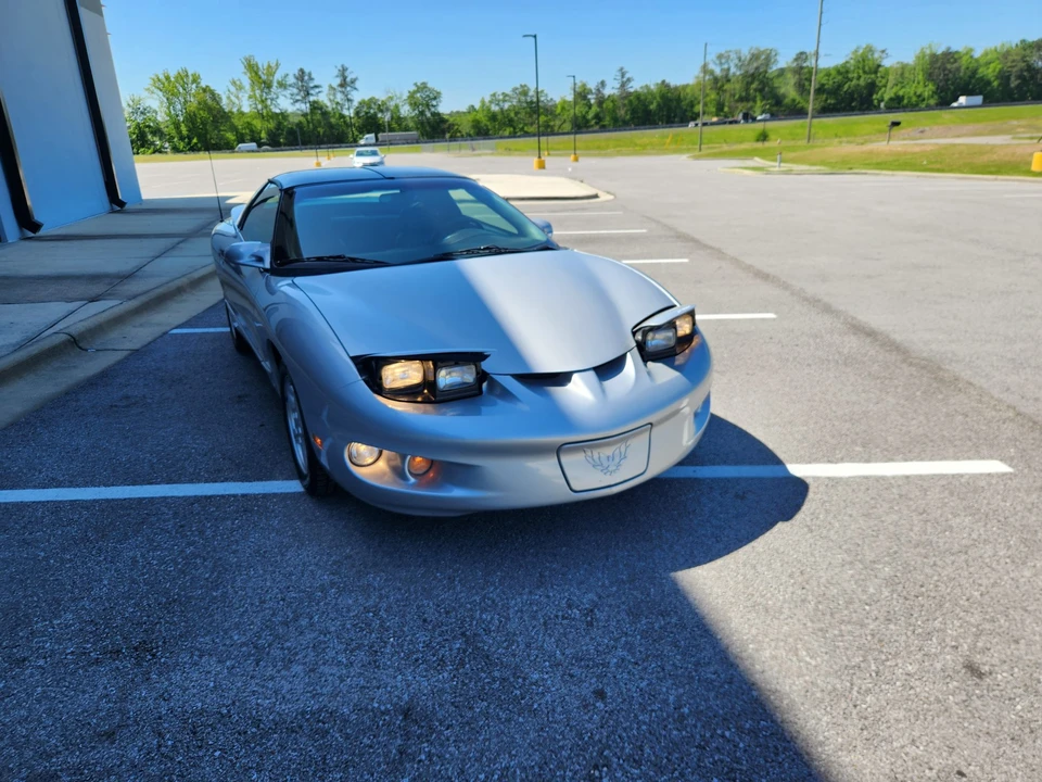 2000 Pontiac Firebird 4th Gen - Image 8 of 31