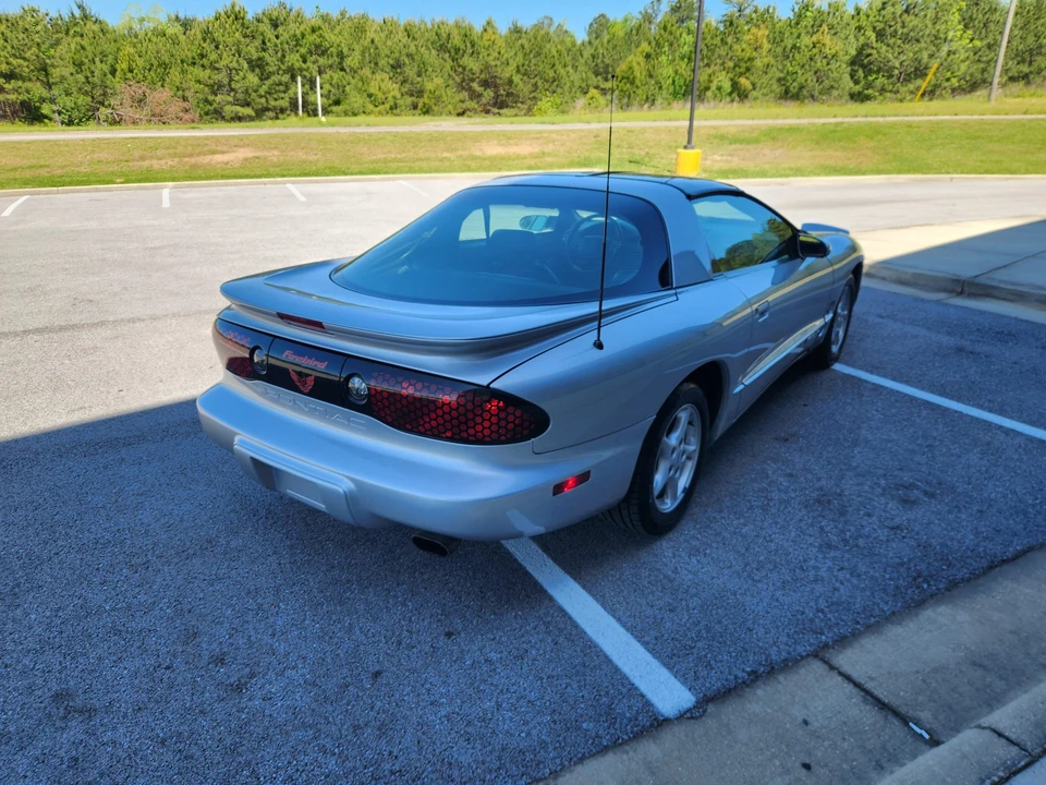 2000 Pontiac Firebird 4th Gen - Image 13 of 31