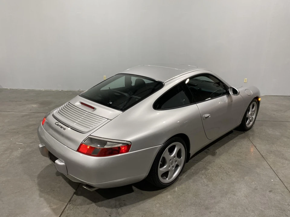 2000 Porsche 996 Carrera - Image 28 of 31