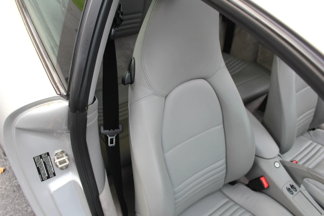 2000 Porsche 996 Carrera - Image 30 of 31