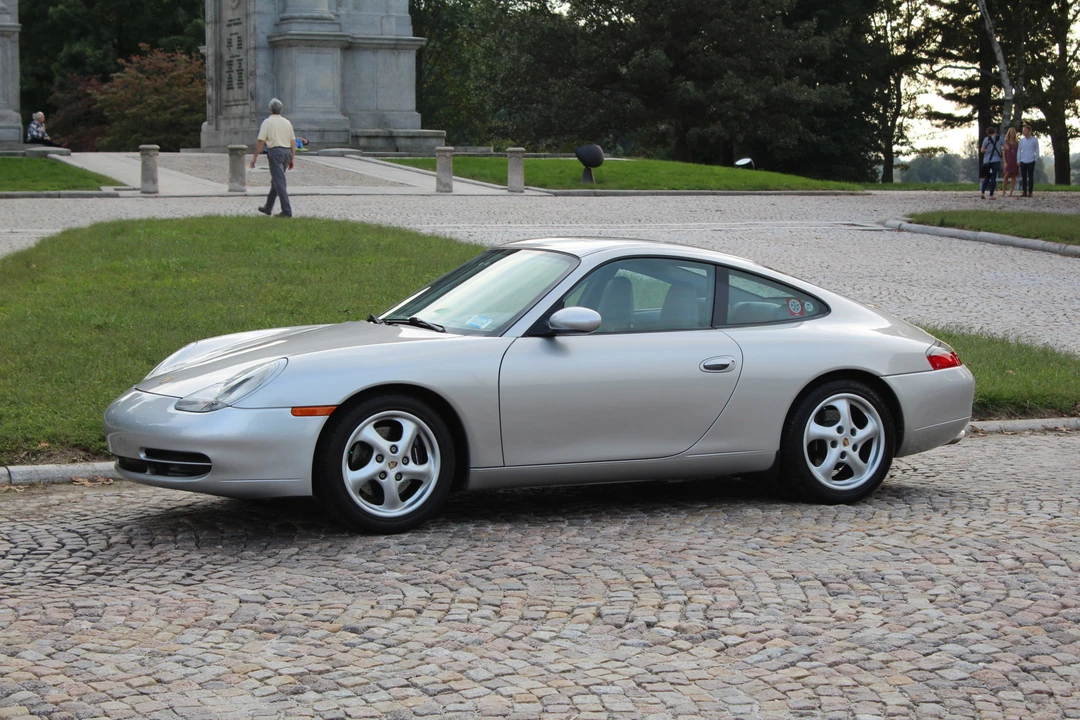2000 Porsche 996 Carrera - Image 8 of 31