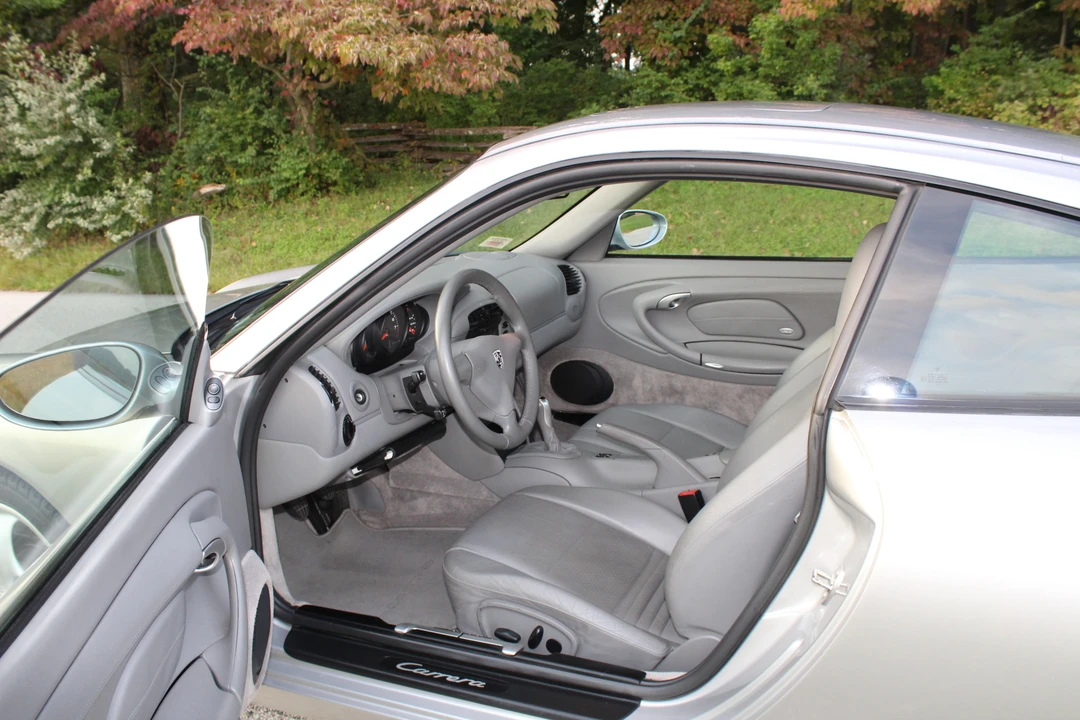 2000 Porsche 996 Carrera - Image 22 of 31