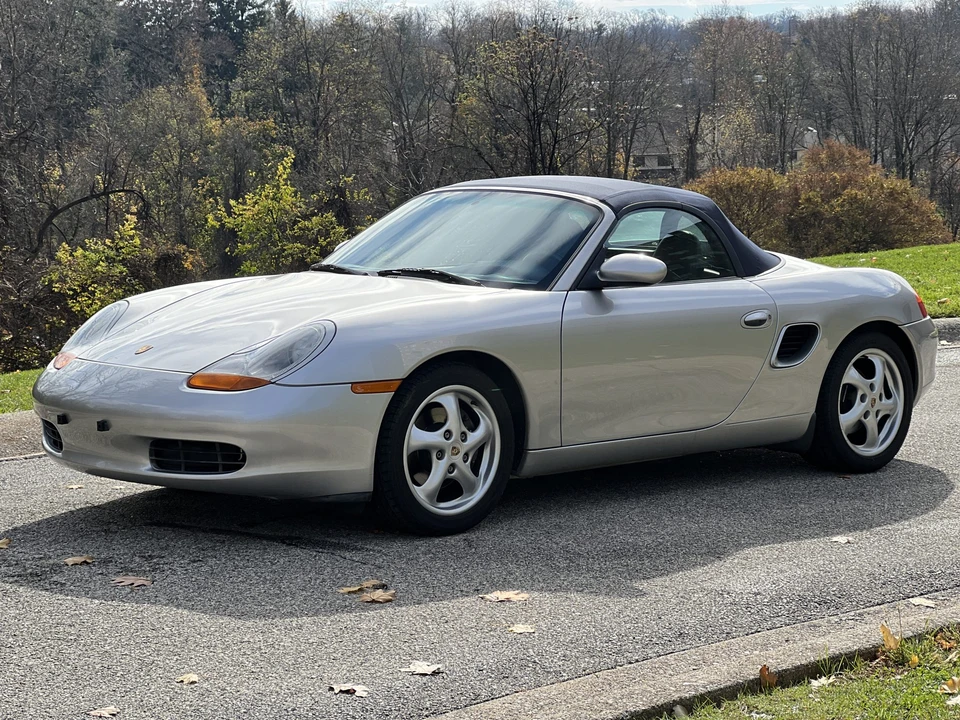 2000 Porsche 986 Boxster - Image 9 of 31