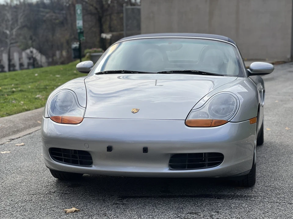 2000 Porsche 986 Boxster - Image 2 of 31