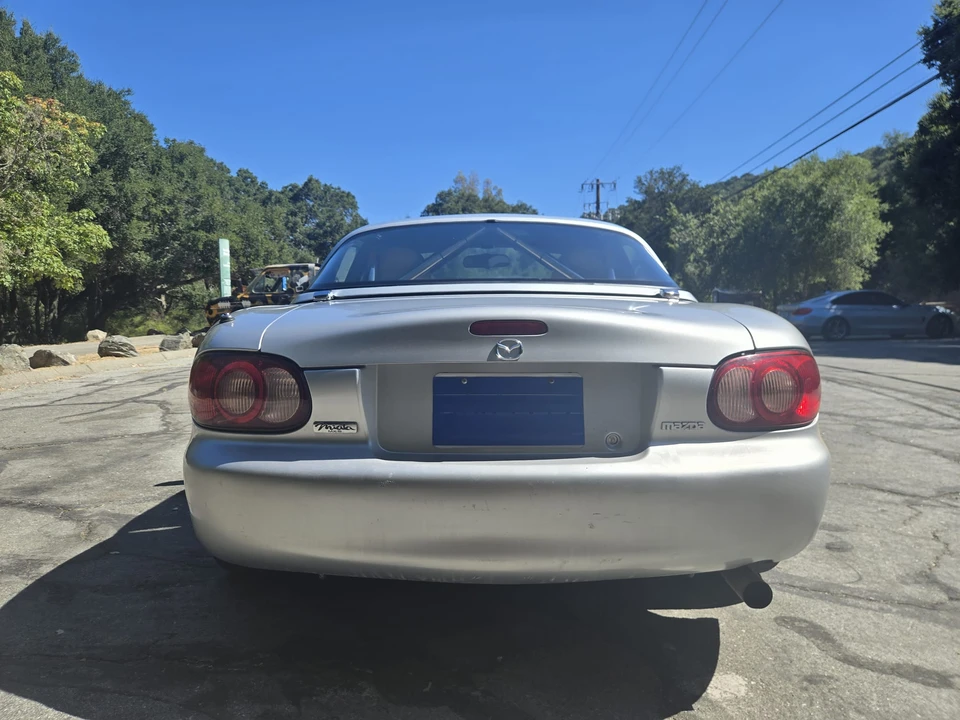 2001 Mazda NB MX-5 Miata - Image 6 of 31