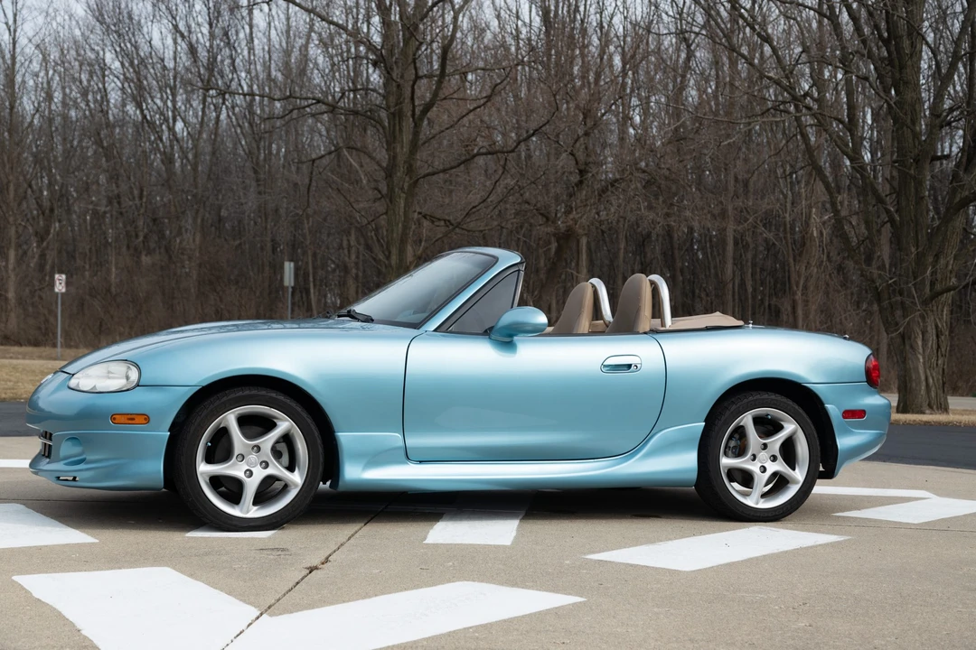 2001 Mazda NB MX-5 Miata - Image 9 of 31