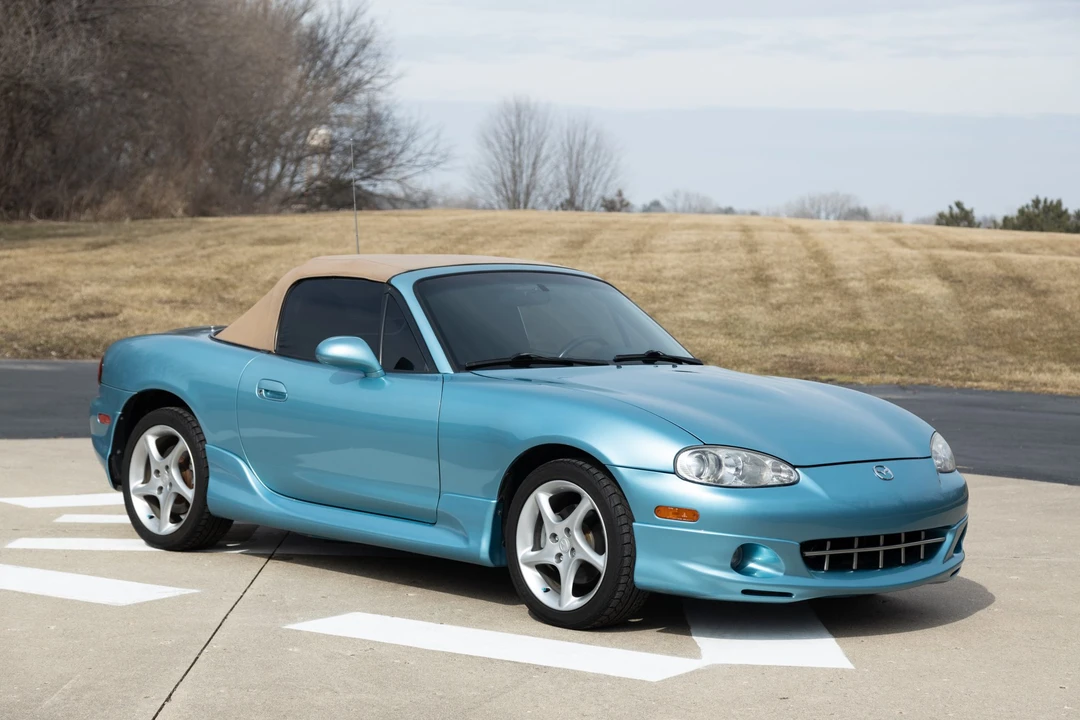 2001 Mazda NB MX-5 Miata - Image 7 of 31