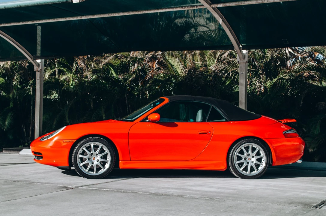 2001 Porsche 996 Carrera - Image 25 of 31