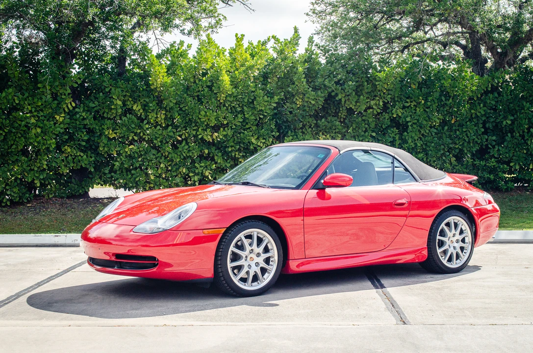 2001 Porsche 996 Carrera - Image 23 of 31