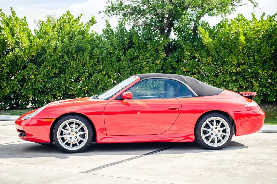 2001 Porsche 996 Carrera - Image 27 of 31