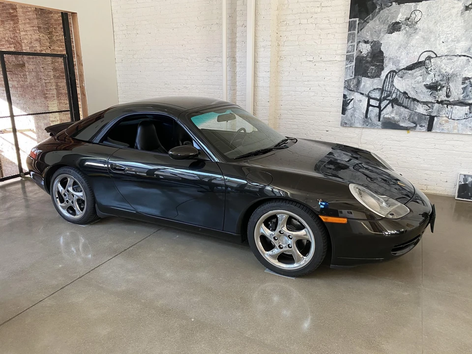 2001 Porsche 996 Carrera - Image 28 of 31