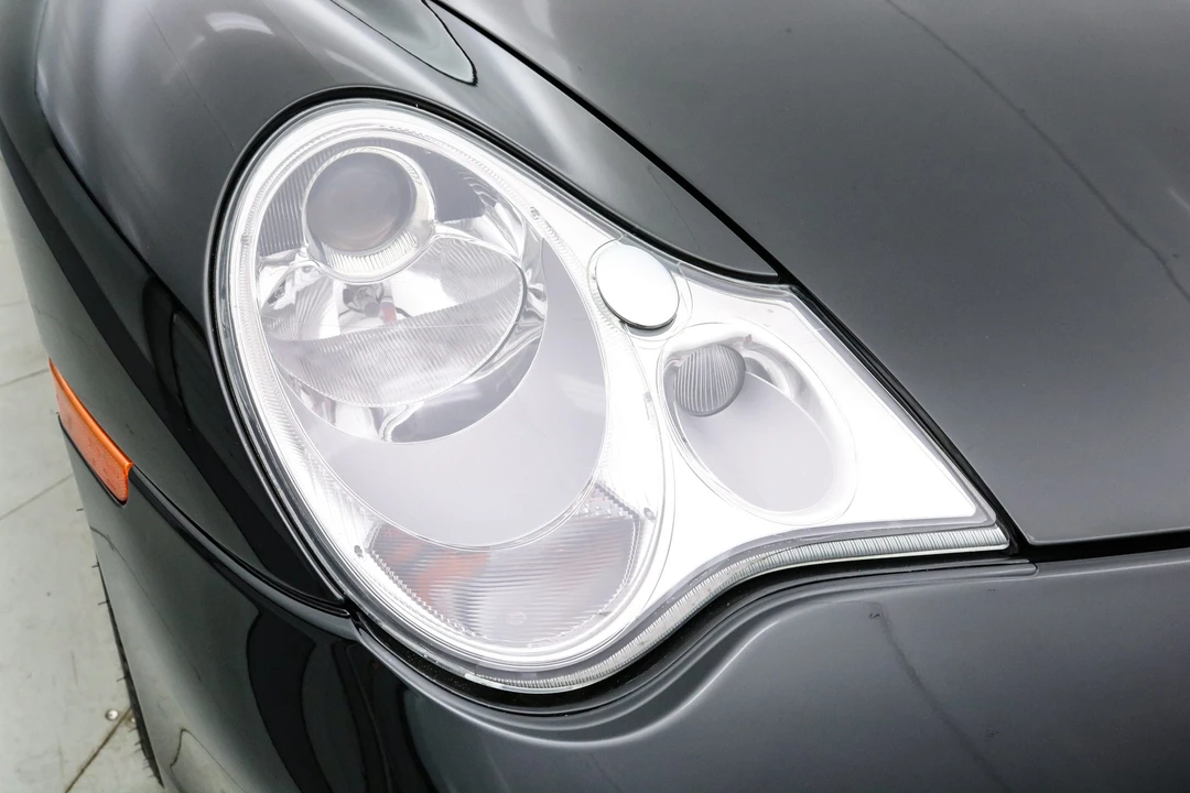 2001 Porsche 996 Turbo - Image 12 of 31