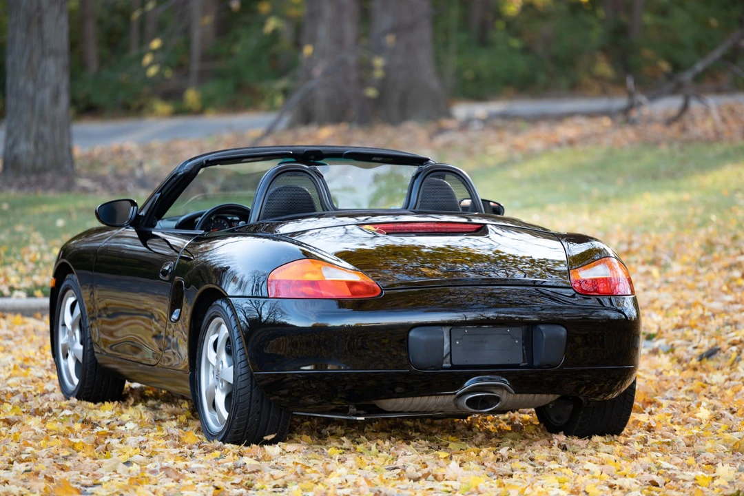 2001 Porsche 986 Boxster - Image 6 of 31